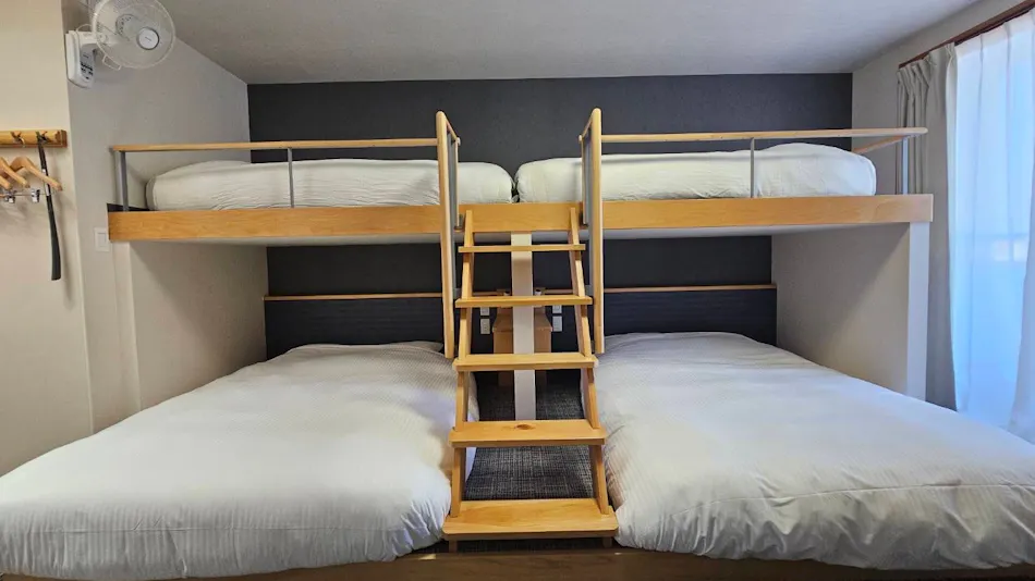 Cabinity Hotel Premier