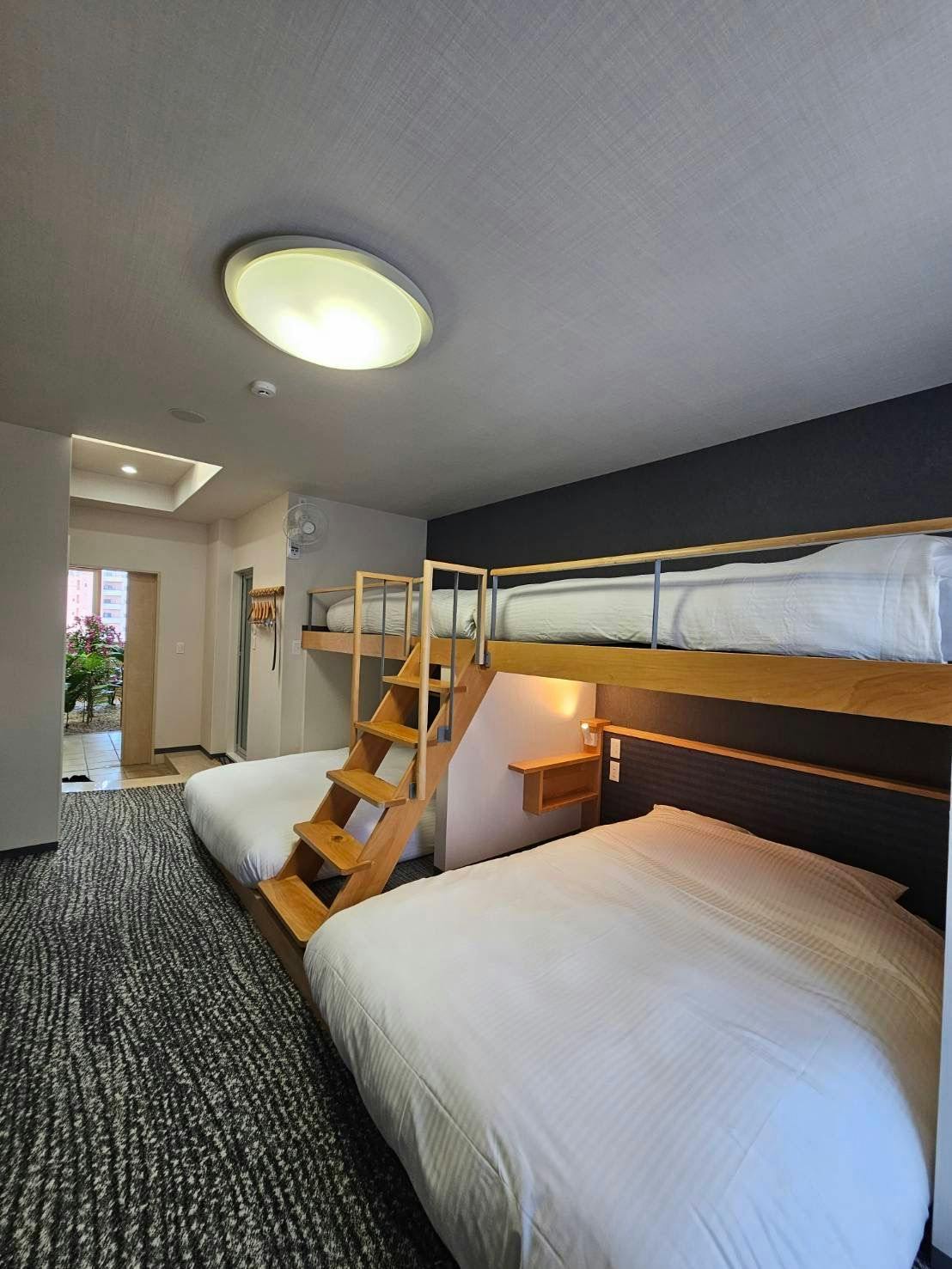 Cabinity Hotel Premier