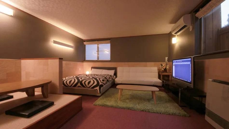 Accommodation with In-Room Dining for Breakfast and Dinner - Poco a Poco