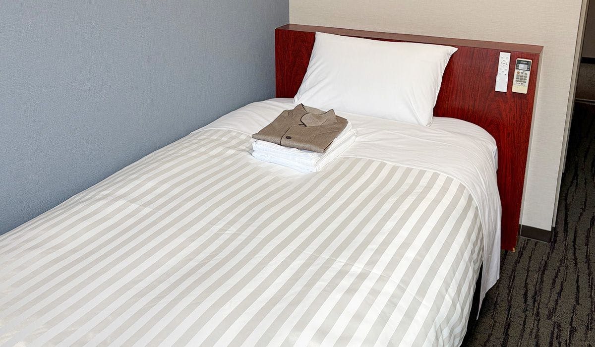 Happiness Inn
