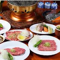 ร้านยากินิกุยอดนิยมที่เลี้ยงและขุนวัวดำญี่ปุ่นในประเทศตั้งแต่ต้นจนจบ