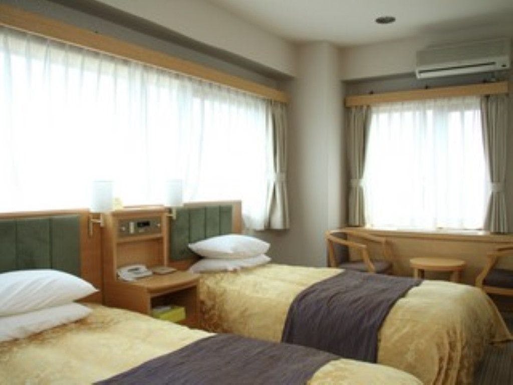 Okazaki New Grand Hotel