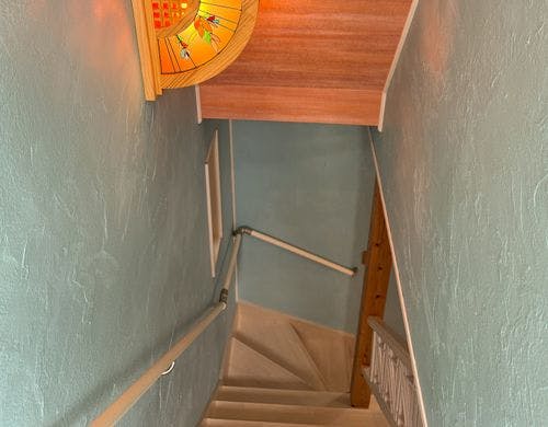 洋室2階建て　階段