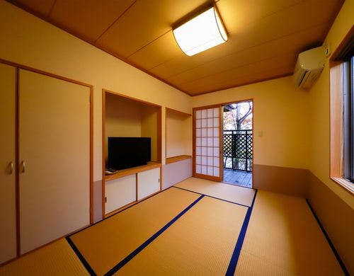 離れ和洋室　和室
