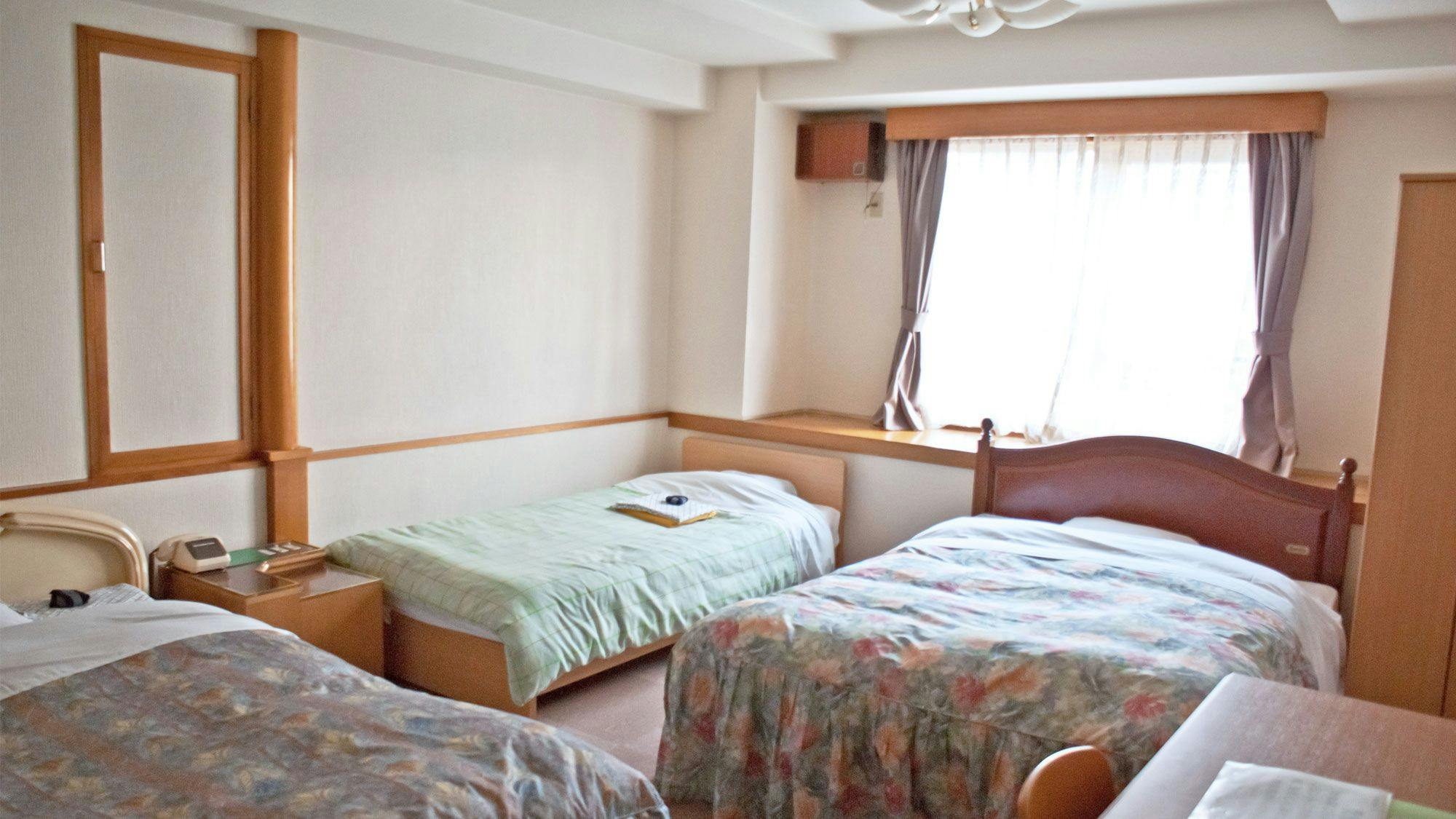 Business Hotel Plum Field