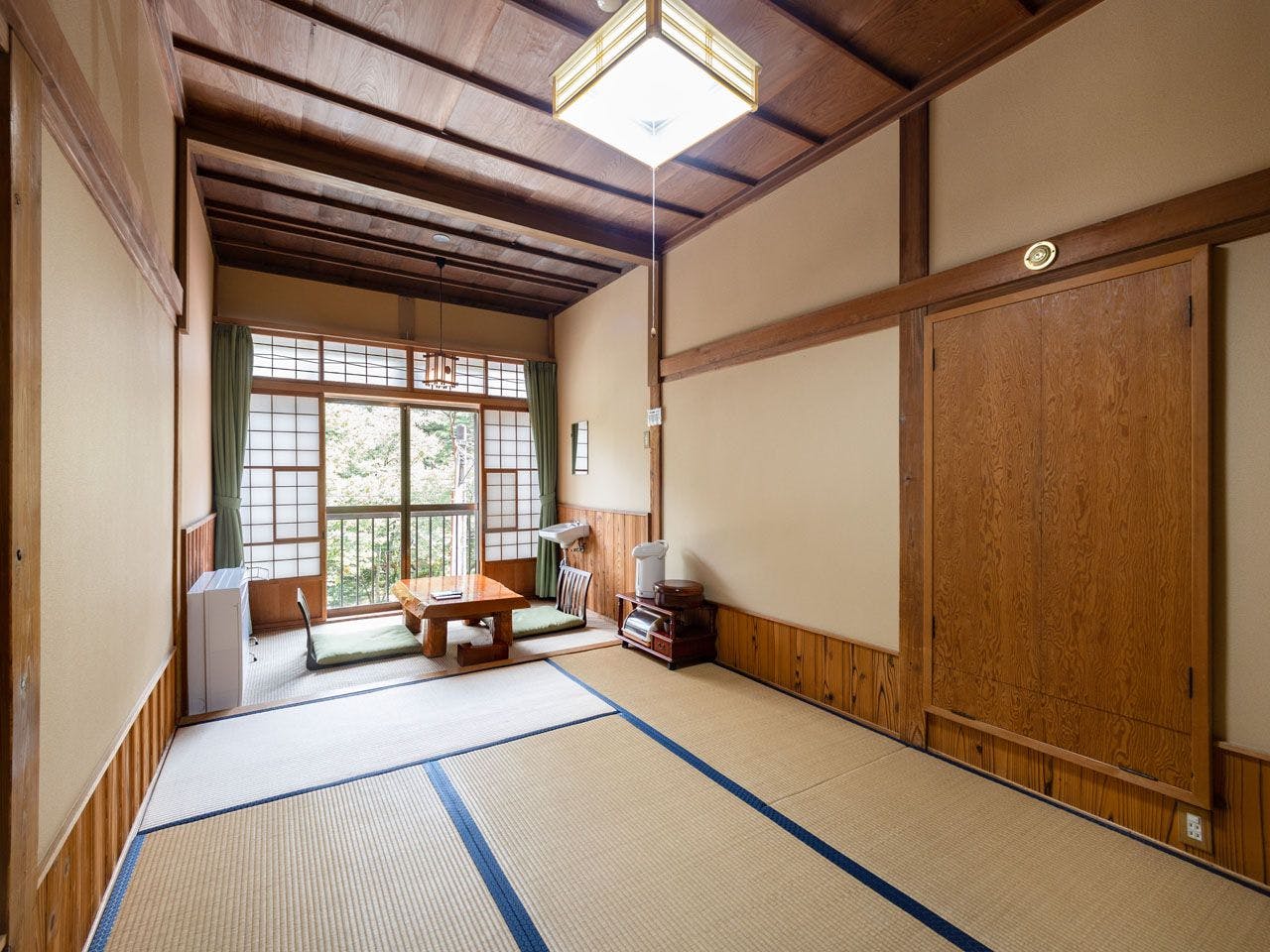 อาคารเสริม ห้องสไตล์ญี่ปุ่น ขนาด 6 เสื่อทาทามิ