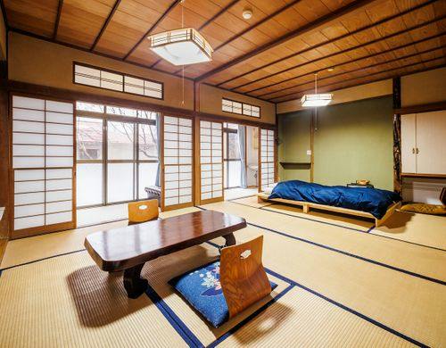 本館和室12畳（1ベッド）