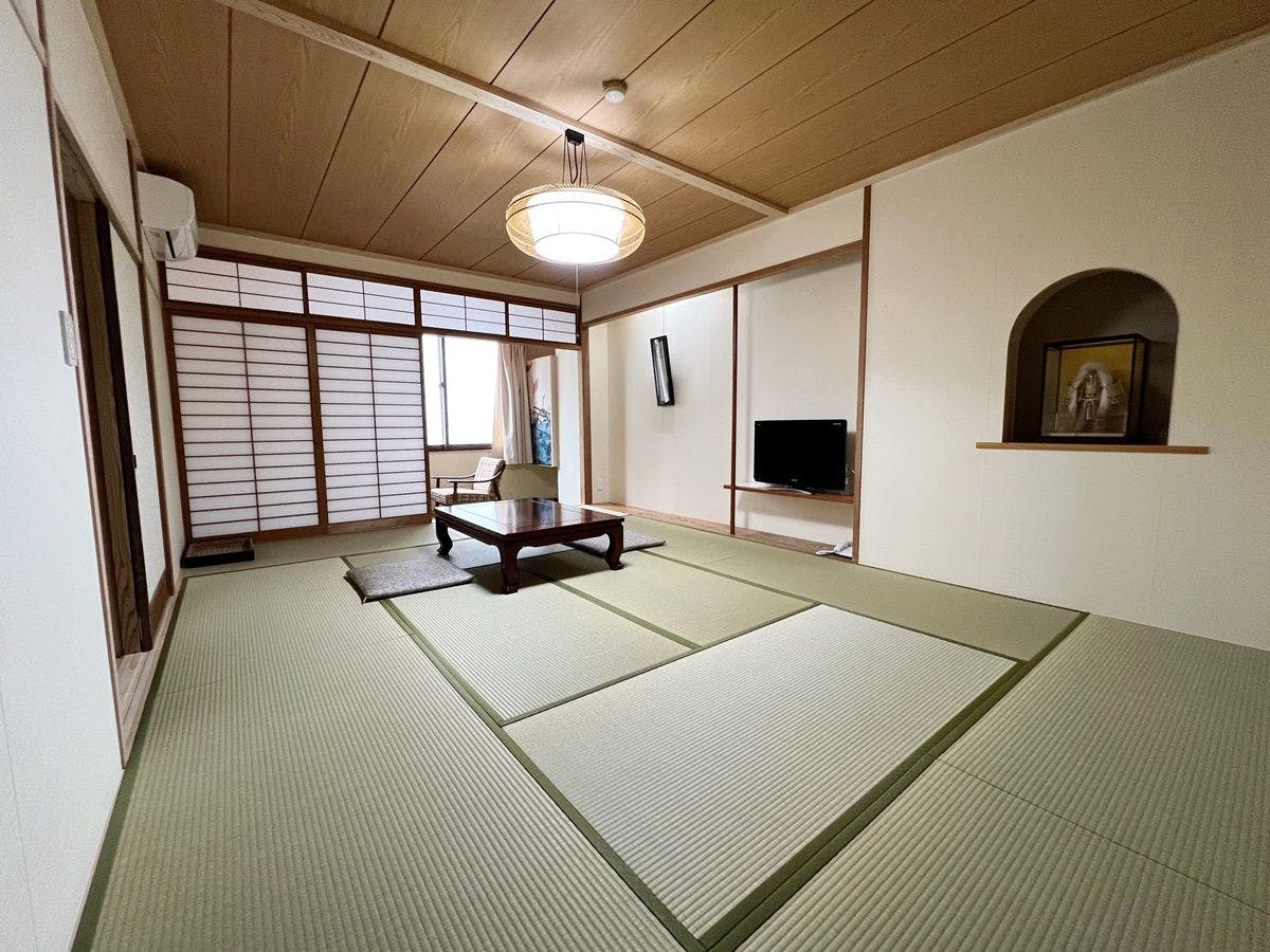 *【ห้องพัก/ห้องสไตล์ญี่ปุ่น 12 เสื่อทาทามิ】ห้องรับรองแขก