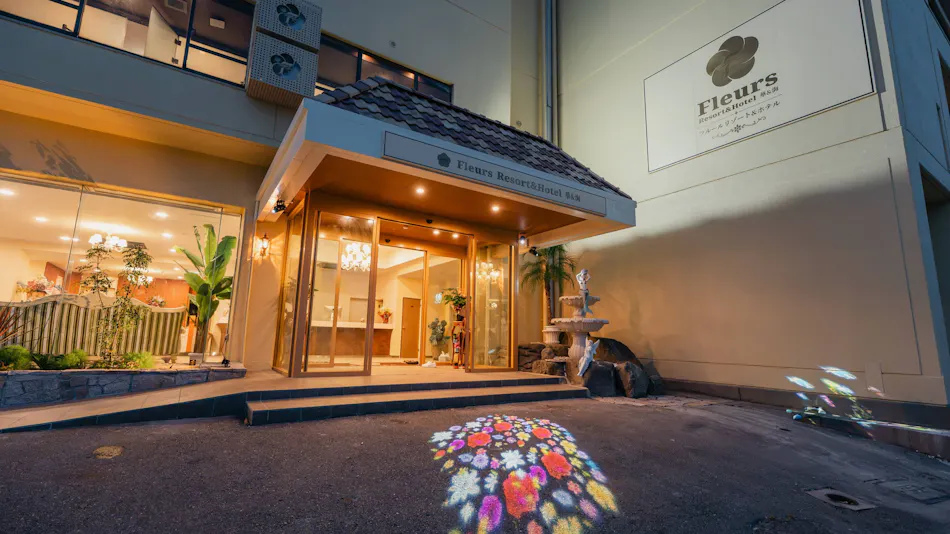 Fleur Resort & Hotel