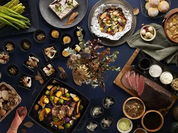 【ディナーインクルーシヴプラン】プレミア&レギュラーフロア ディナー会場はお好みで/夕朝食付