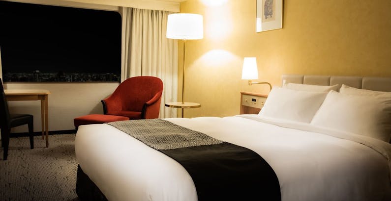 モデレートセミダブル 禁煙 26 5平米 カップルにおすすめ ベッド幅140cmセミダブルでリーズナブル 朝食なしプラン ホテル ニューオータニ博多 一休 Com