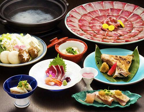 【寒ブリ堪能プラン】ぶりしゃぶ大鍋、お造り、ぶり大根などを味わい尽くす。ぶり好きの方にオススメ！