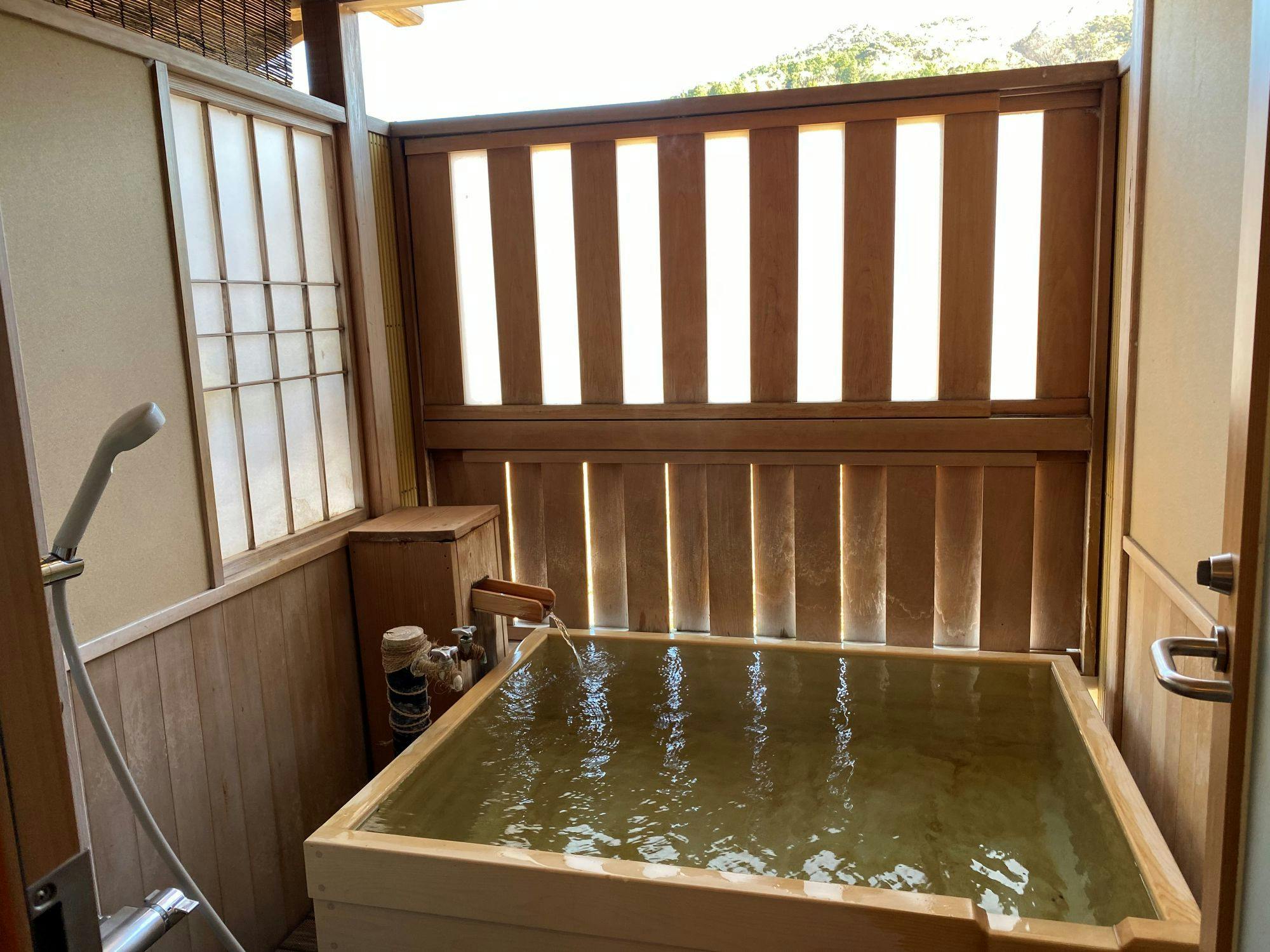 嵯峨沢館