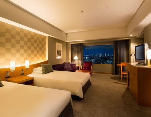 バスルームの窓から東京の景色を満喫