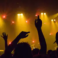 เหมาะสำหรับกิจกรรมในสนามกีฬา หรือชมกีฬา