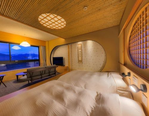 陣屋側洋室-トイレ