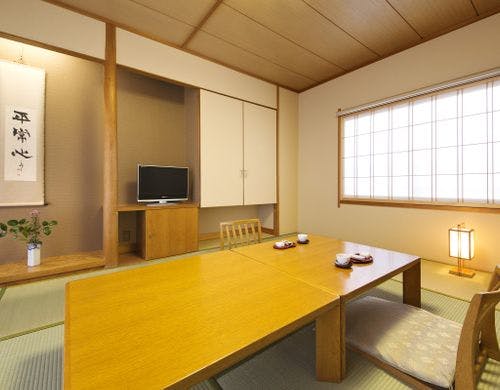 お子様用に絵本の貸出もしております。