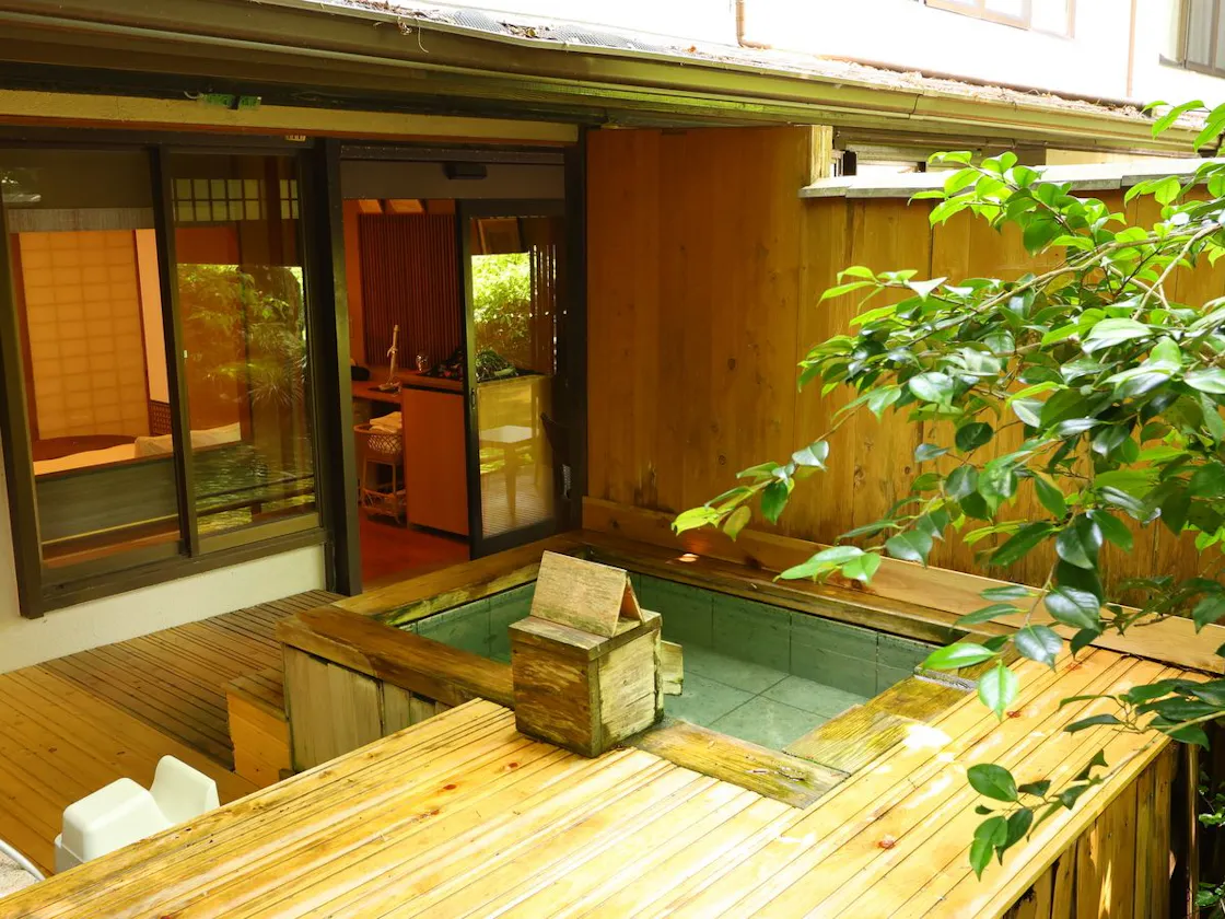 本館【角部屋指定】