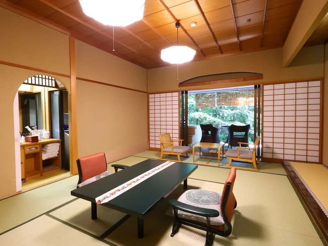 【本館】温泉露天風呂付和室50平米
