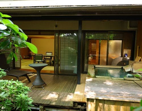 【本館】温泉露天風呂付和洋室70～100平米