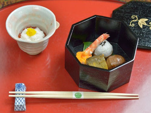 *夕食/旬の野菜や珍味を贅沢に使った献立