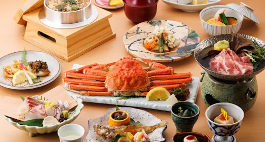 【かに姿盛り】まるごと一杯蟹姿盛り付・加賀の旬を愛でる会席料理とともに
