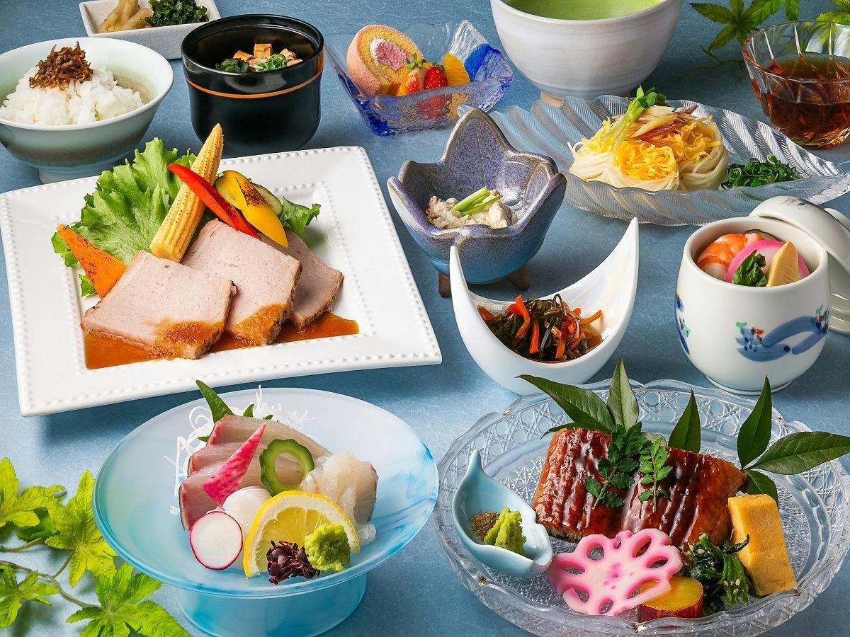 【ご夕食20時スタート】四季を彩る和食会席（2食付プラン）【九十九島と季節の料理を堪能！】
