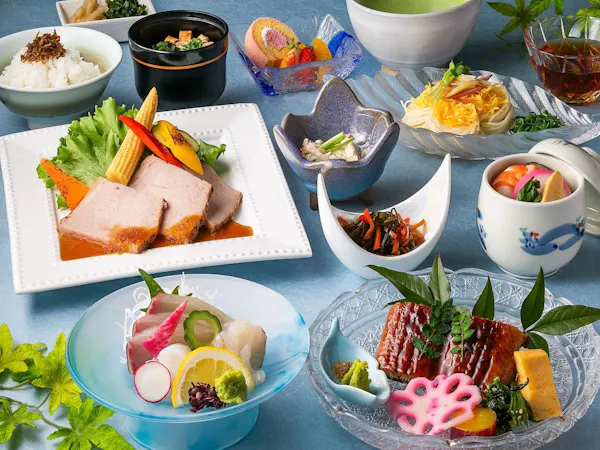 【ご夕食20時スタート】四季を彩る和食会席(2食付プラン)【九十九島と季節の料理を堪能!】
