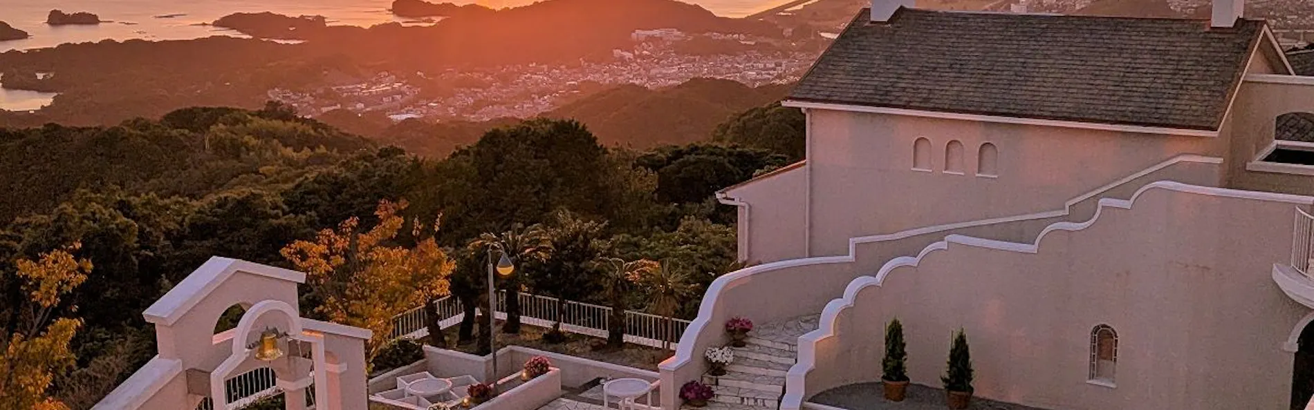 弓張の丘ホテル