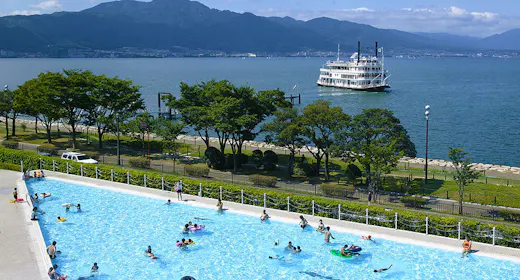 【夏プラン】びわ湖を見渡す広々屋外プールで夏を満喫!(朝食付き)