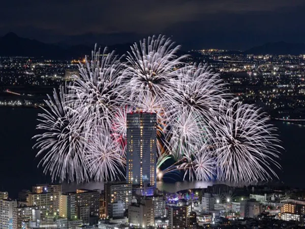 【11/23限定】高層階レストランからの絶景 日本料理と湖上花火が織りなす至福の夕べ(夕朝食付き)