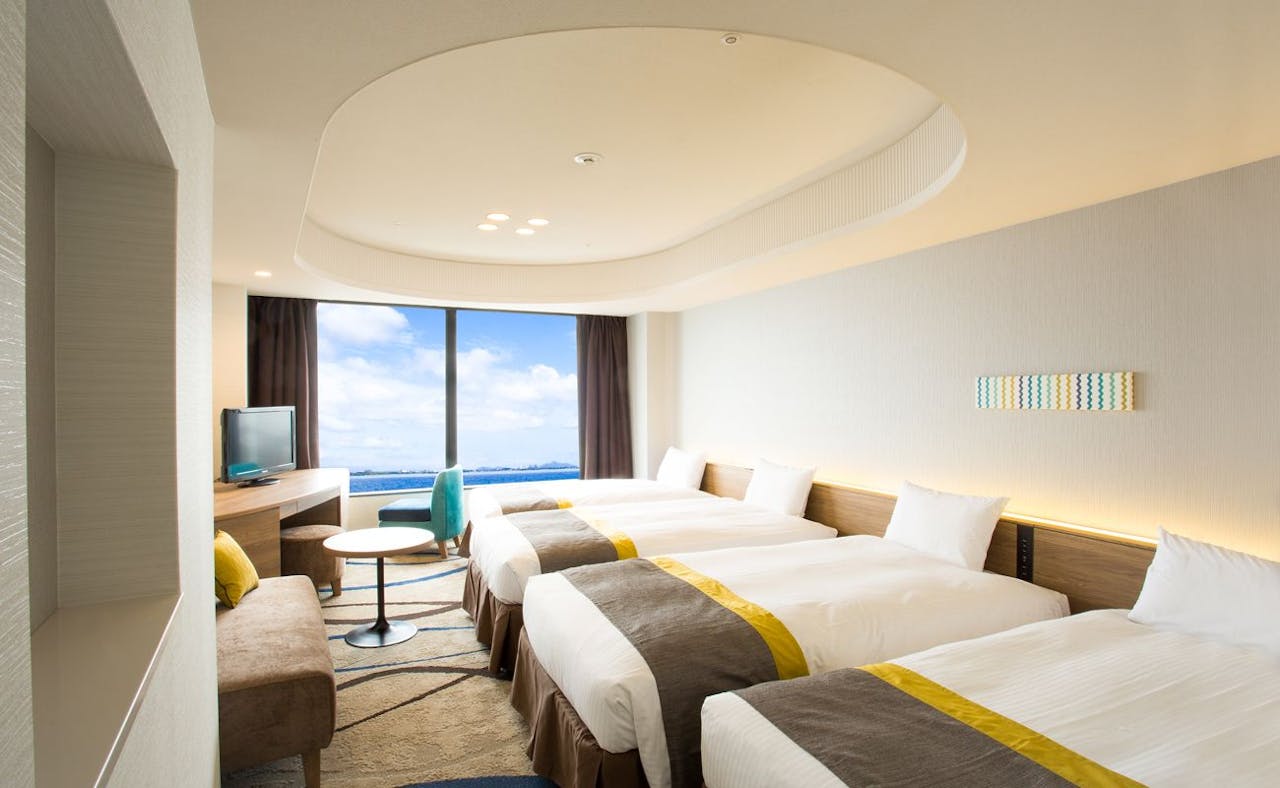 レイクフロアツイン (ベッド4台)