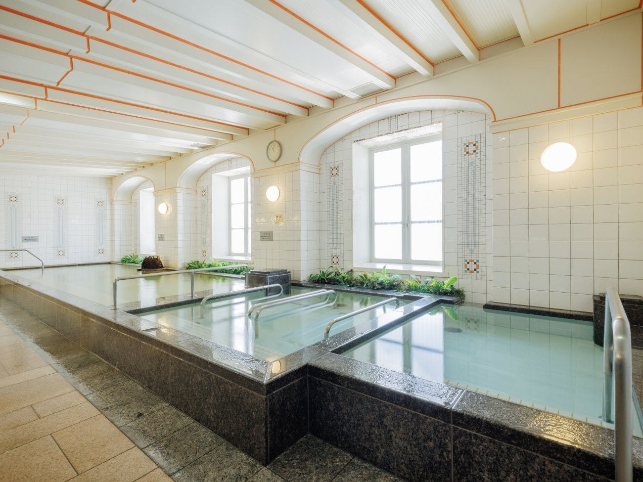 天然温泉「サラ・テレナ」