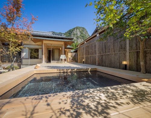 和洋室一例 (７８平米）