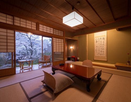 和洋室一例 (７８平米）