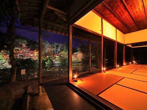 九州最大の紅葉ライトアップ