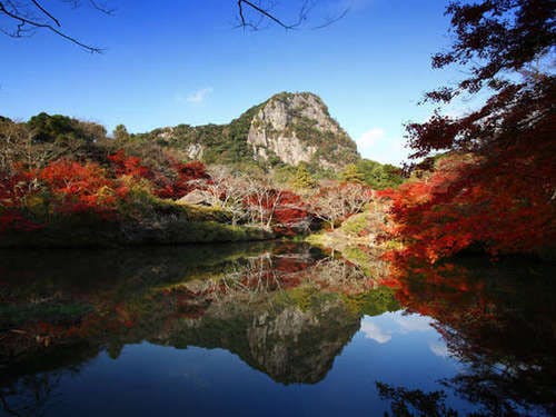 御船山楽園の『紅葉祭り』を開催。