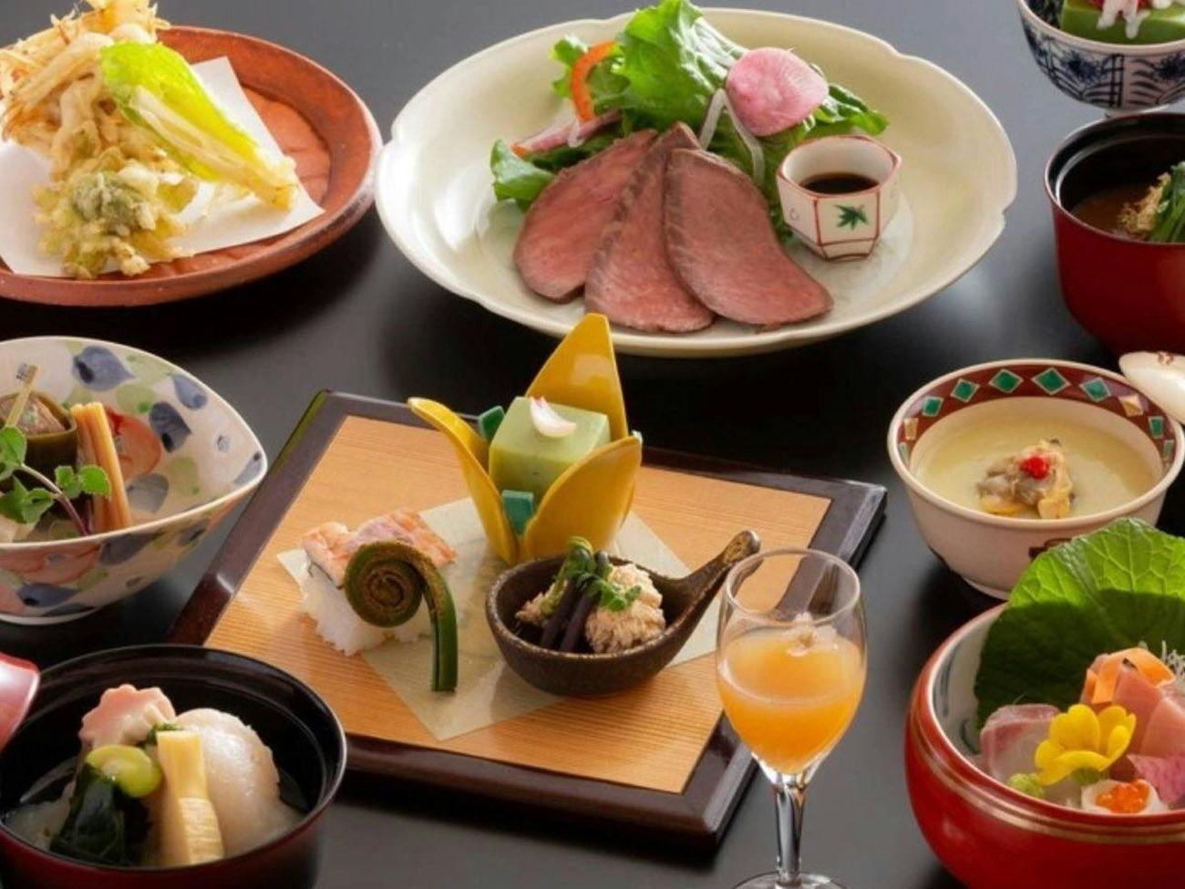 【至福のひとときを紡ぐ／雪会席】四季の特選食材を堪能する極み会席＜夕朝食付＞～滞在中リフト無料～
