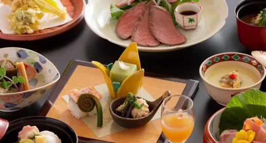 【至福のひとときを紡ぐ/雪会席】四季の特選食材を堪能する極み会席<夕朝食付>~滞在中リフト無料~
