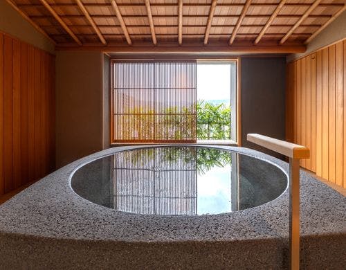 【露天風呂付スイート】六甲64平米／川側