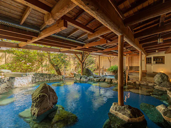 【一泊朝食付き】ラウンジフリーフロー×貸切露天で過ごす、くつろぎの温泉旅