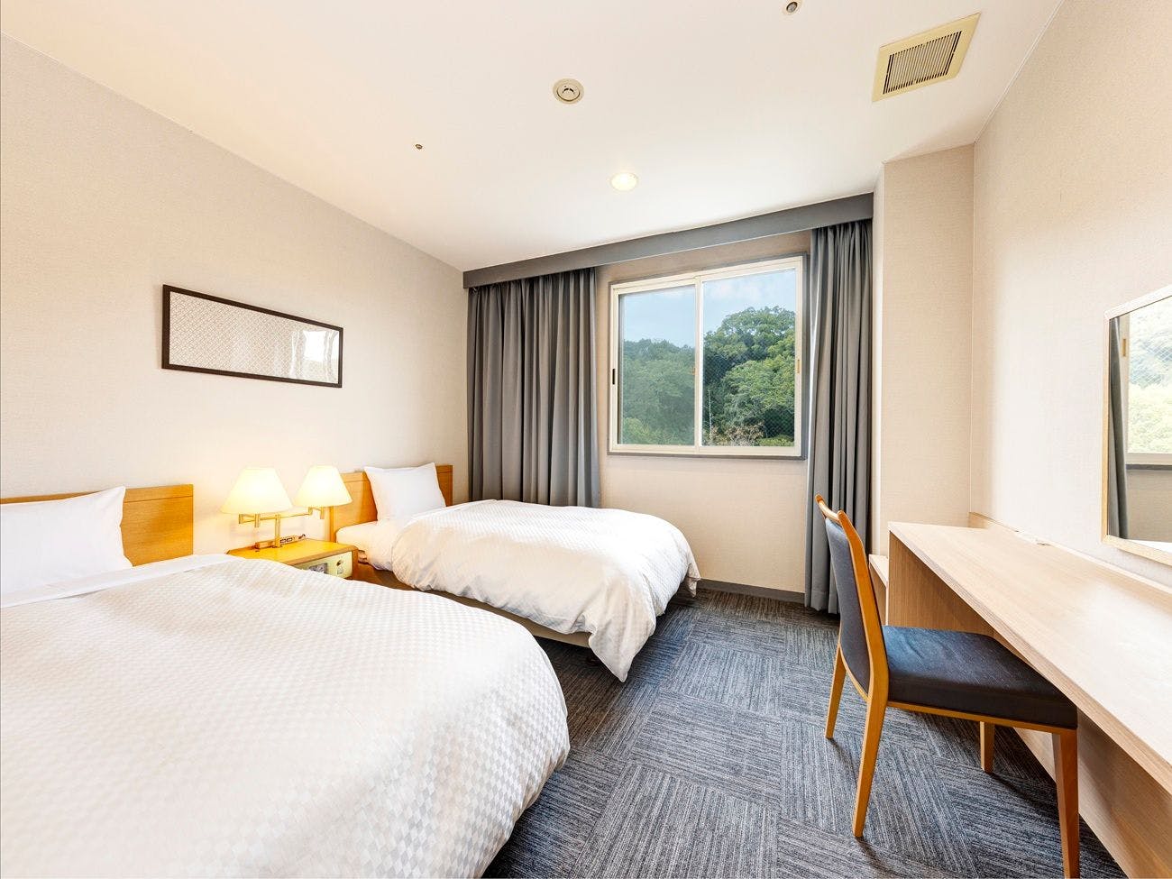 【山側 丨 ツイン】