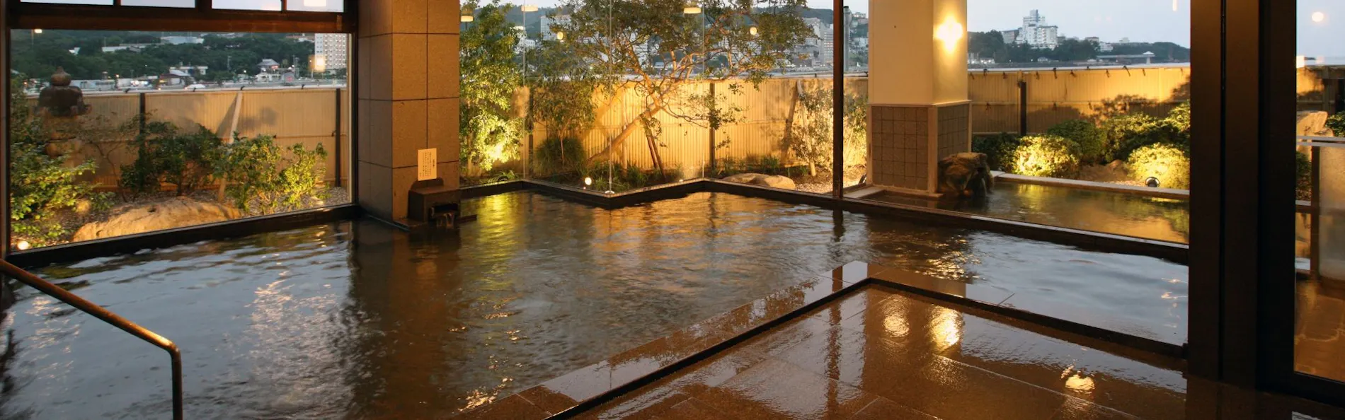 白良荘グランドホテル