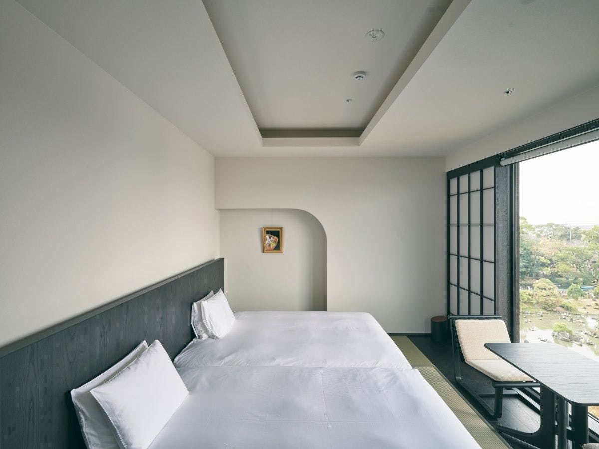 Orange [Cultural Heritage View / Universal Room]