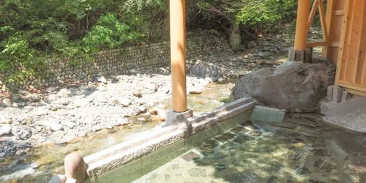 金盛館 せせらぎ