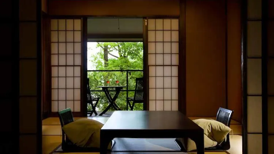 Detached Inn Yumenoya with Semi-Open-Air Baths in All Rooms