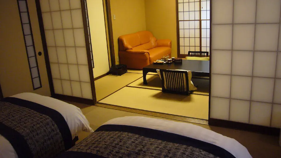 Detached Inn Yumenoya with Semi-Open-Air Baths in All Rooms