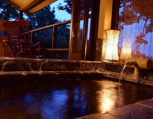 テラスと客室専用半露天風呂