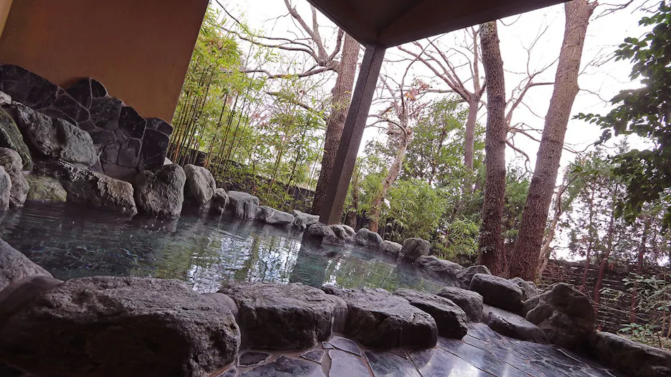 Detached Inn Yumenoya with Semi-Open-Air Baths in All Rooms
