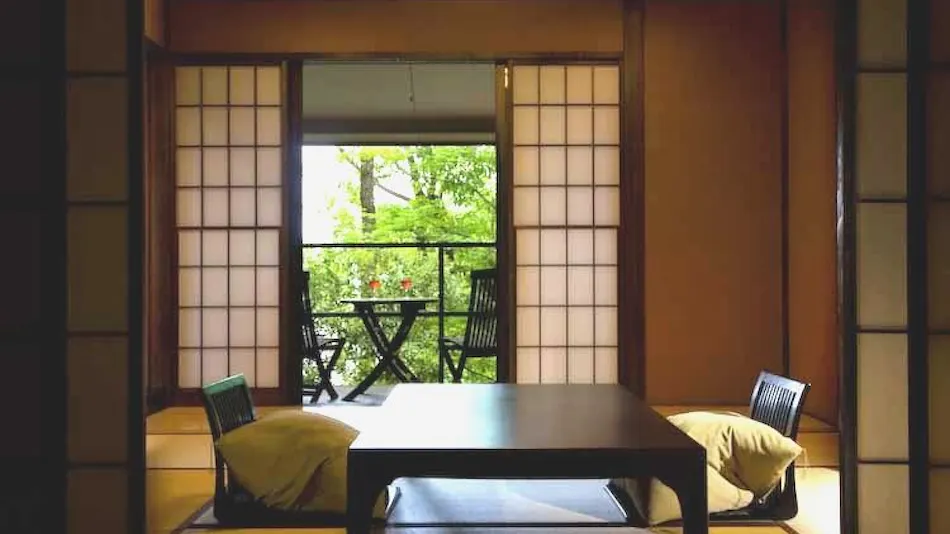 Detached Inn Yumenoya with Semi-Open-Air Baths in All Rooms